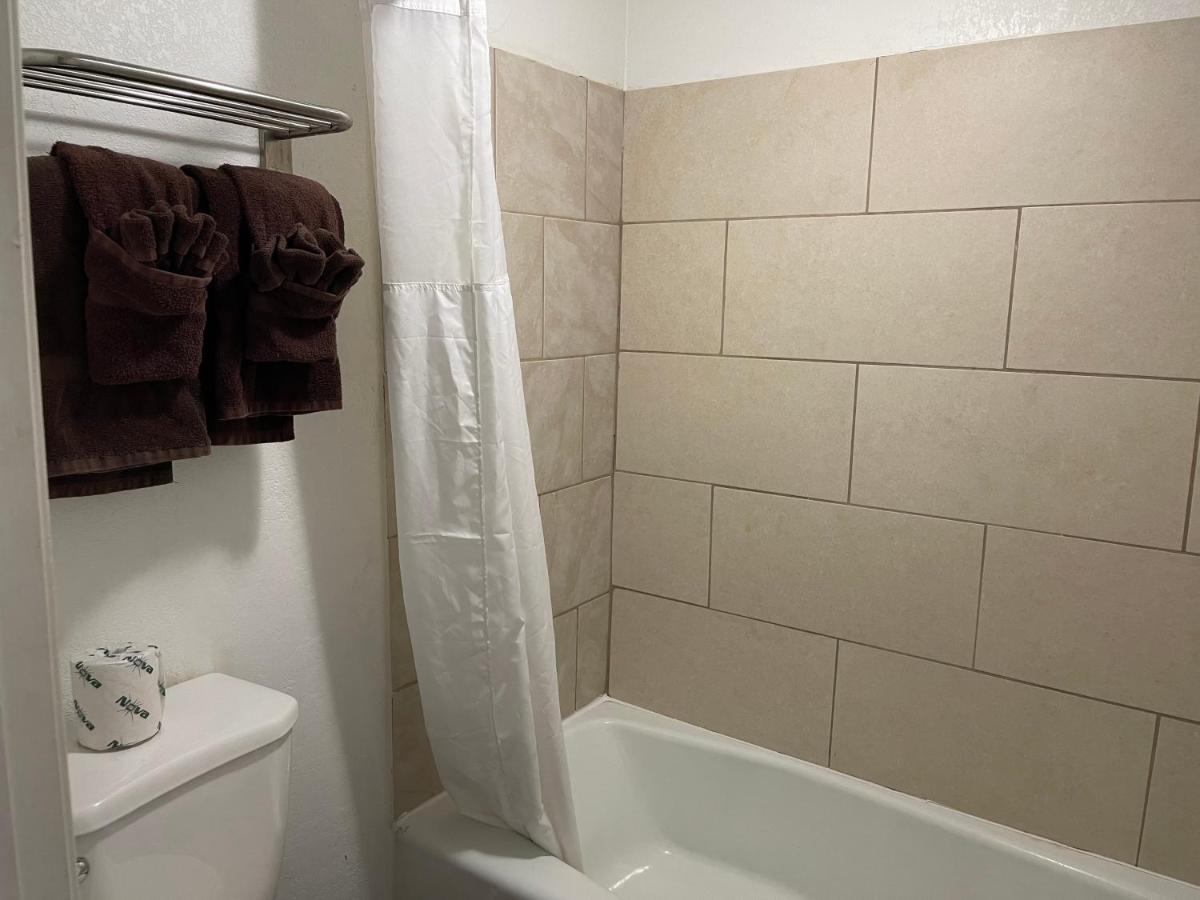 Hotel Eastin Atchison Zewnętrze zdjęcie